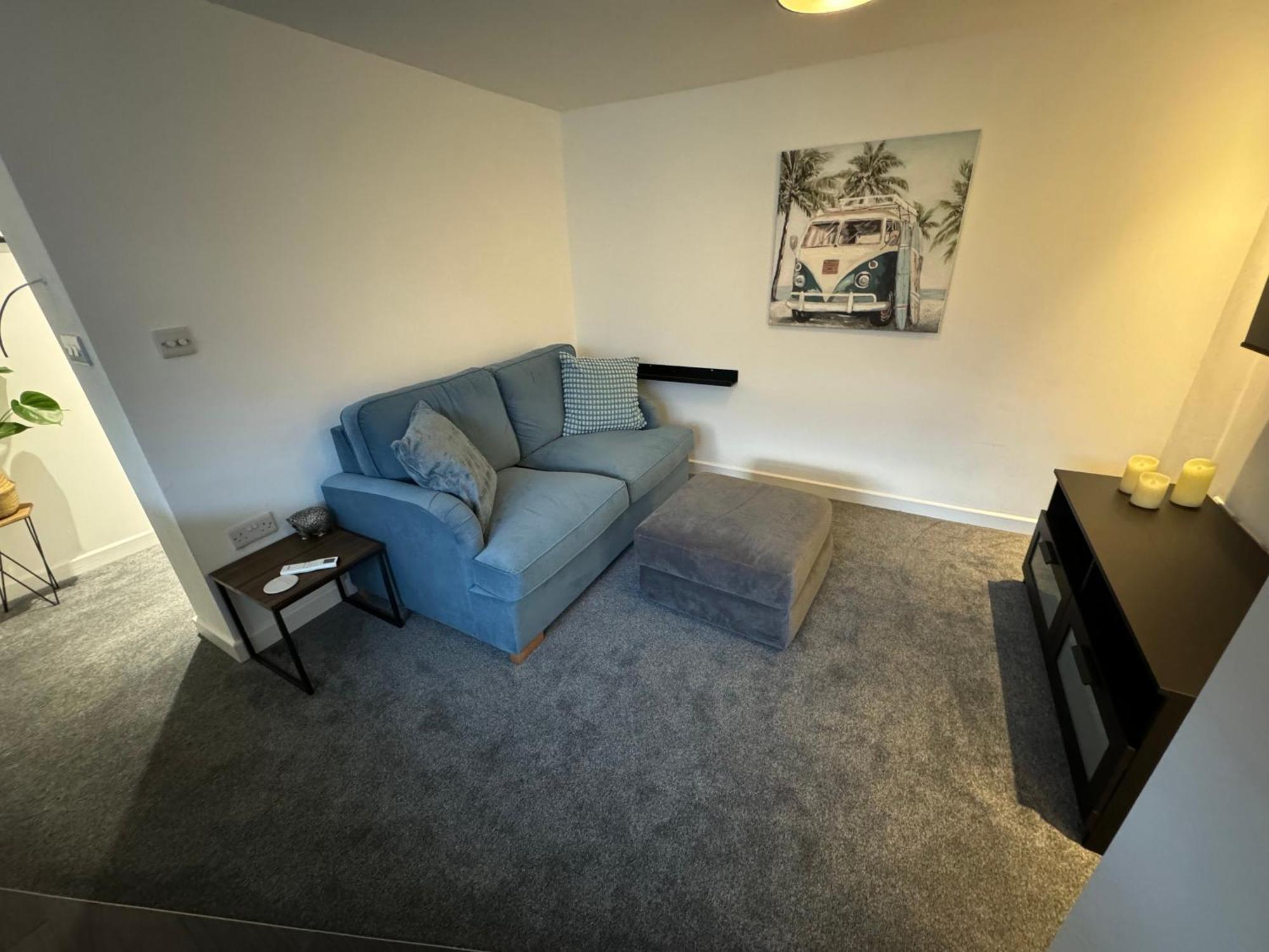 Modern 1 Bed Apartment With Car Parking Bitton Exterior foto